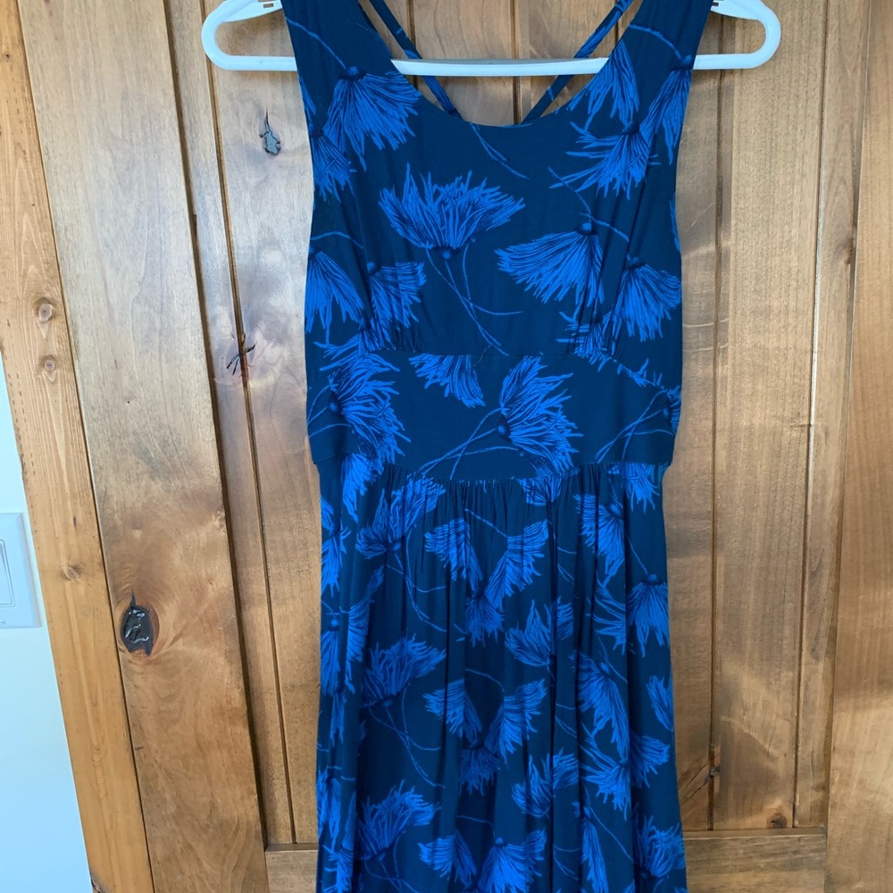 Blue flowery vintage dress